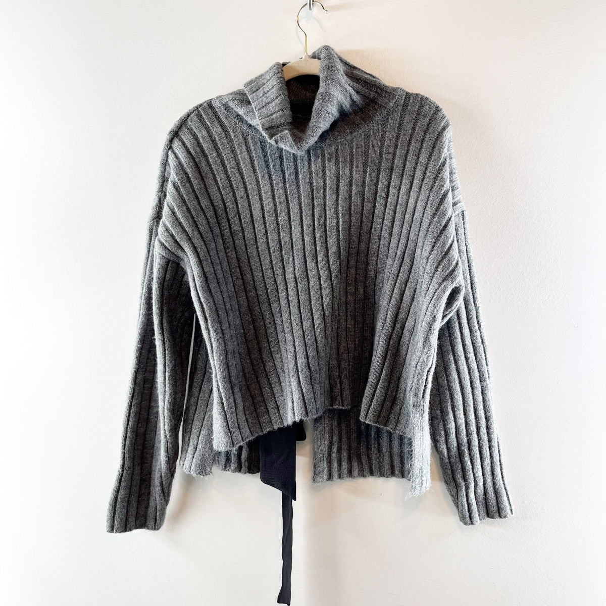 Maeve Anthropologie Long Sleeve Tie Open Bow Back Turtleneck Sweater Gray Medium