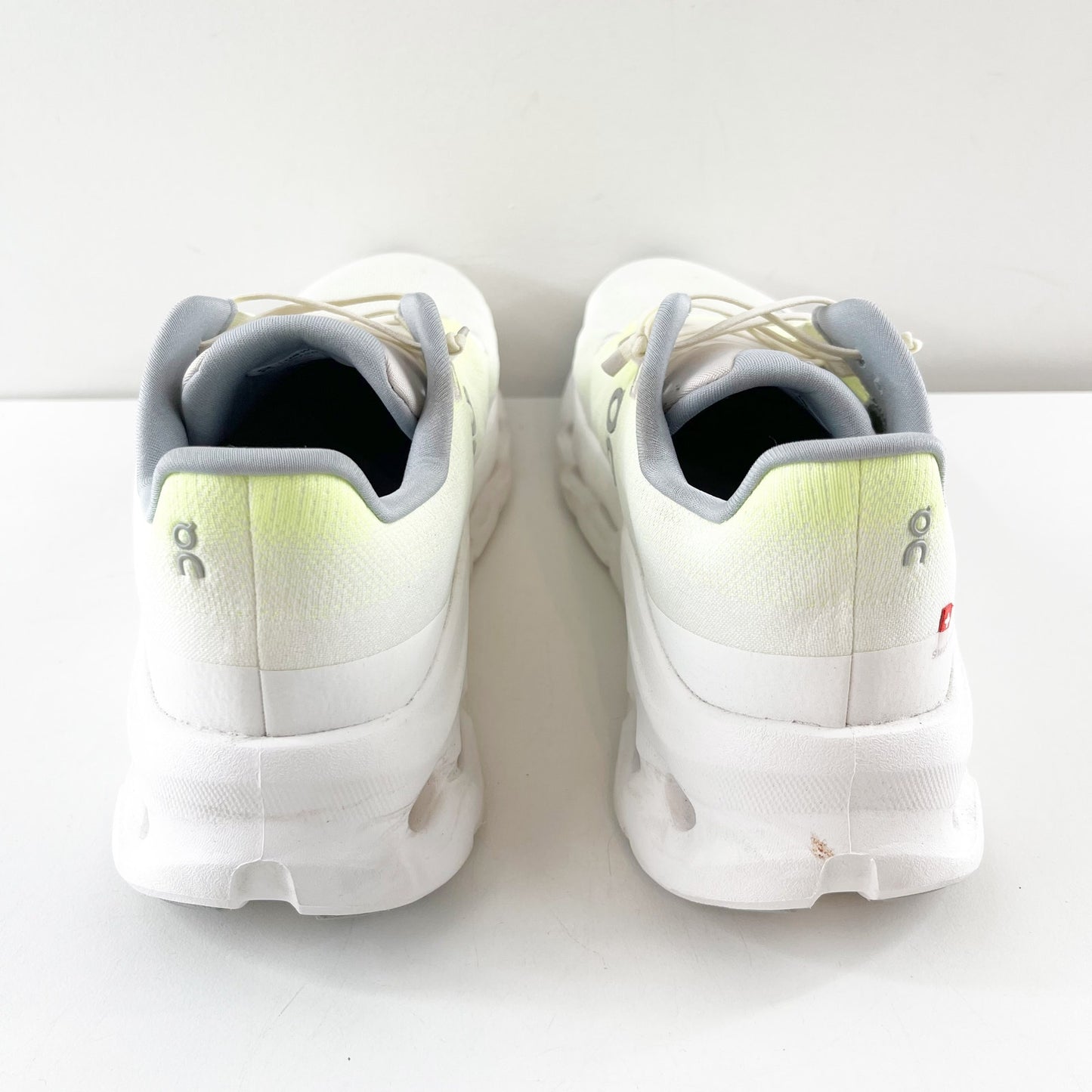 On Running Cloudtilt Comfort Shoes Sneakers White Neon Lime Green 8.5
