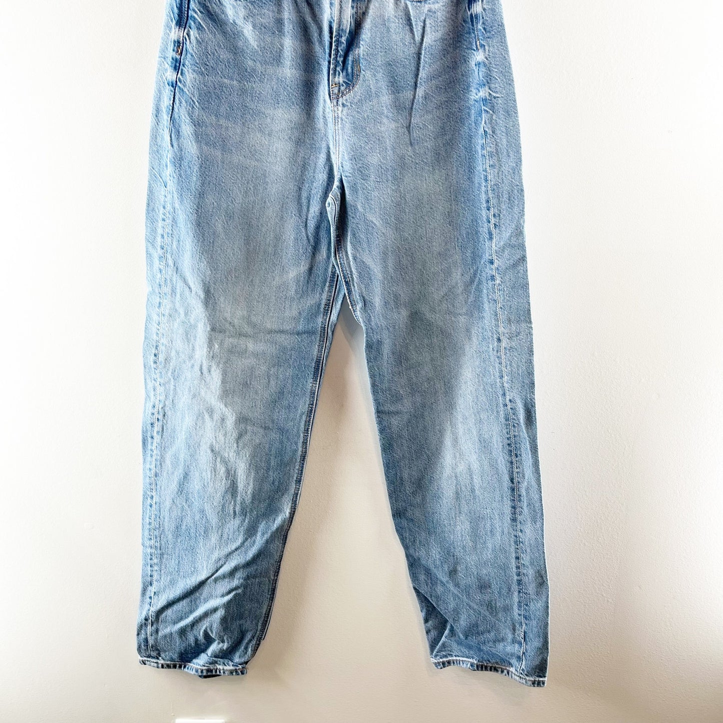 American Eagle High Rise Straight Leg Baggy Jeans Light Wash Blue 4