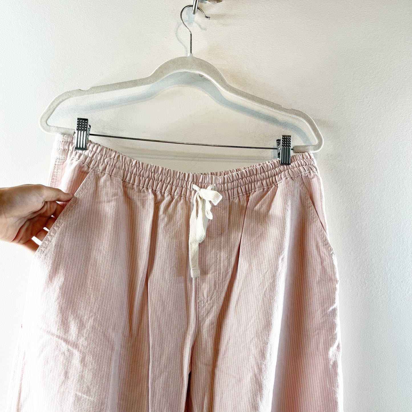 Aerie Low and Slouchy Wide Leg Pinstriped Drawstring Trouser Pants Pink Large