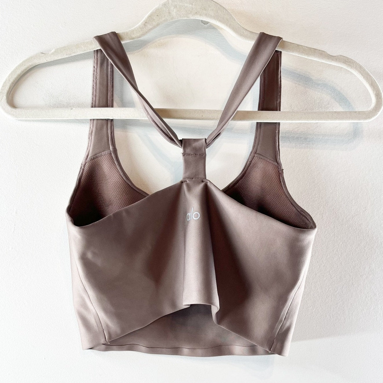 Alo Airlift Sleek Bra Tank Top Mushroom Purple Small