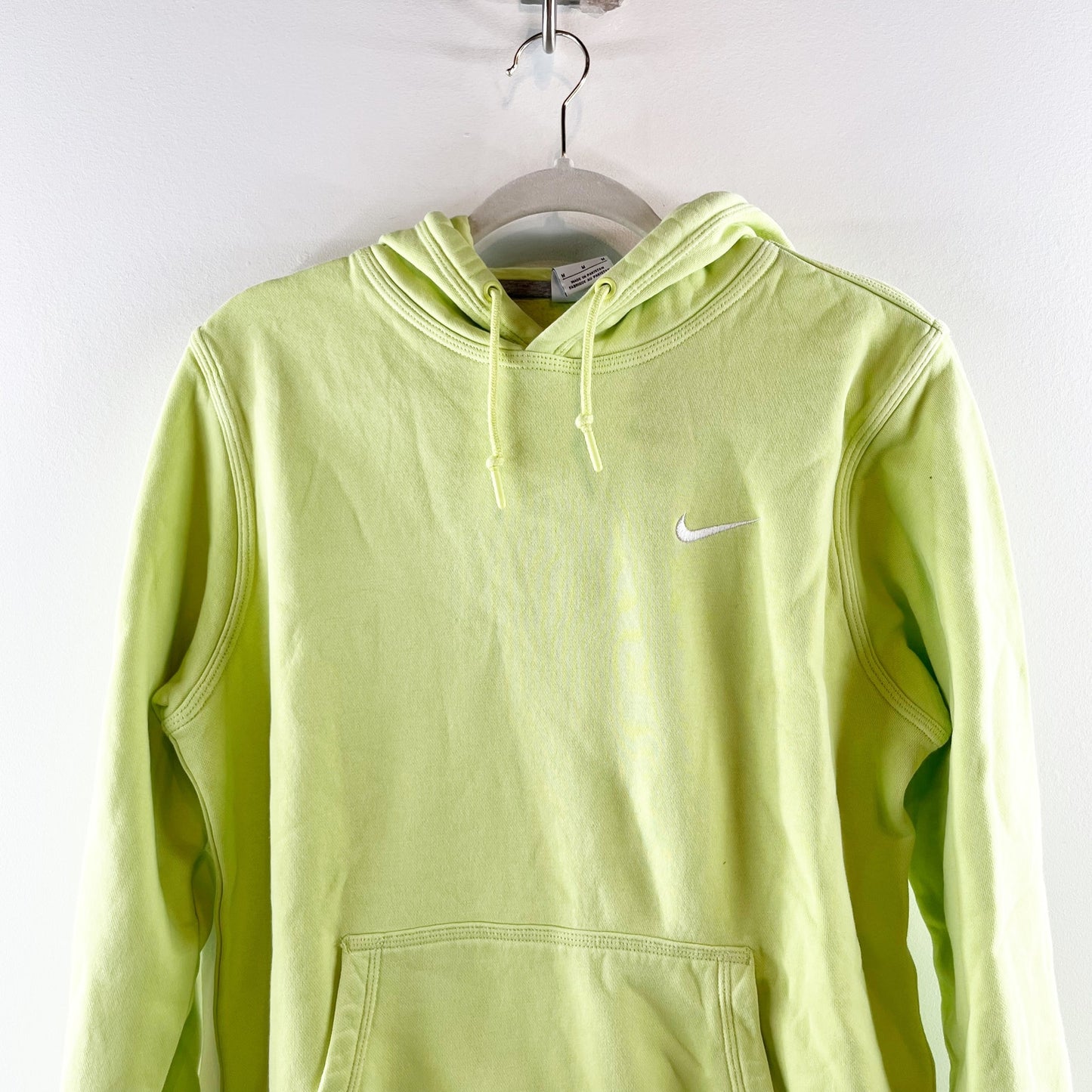 Nike Club Long Sleeve Pullover Hoodie Sweatshirt Neon Green Medium
