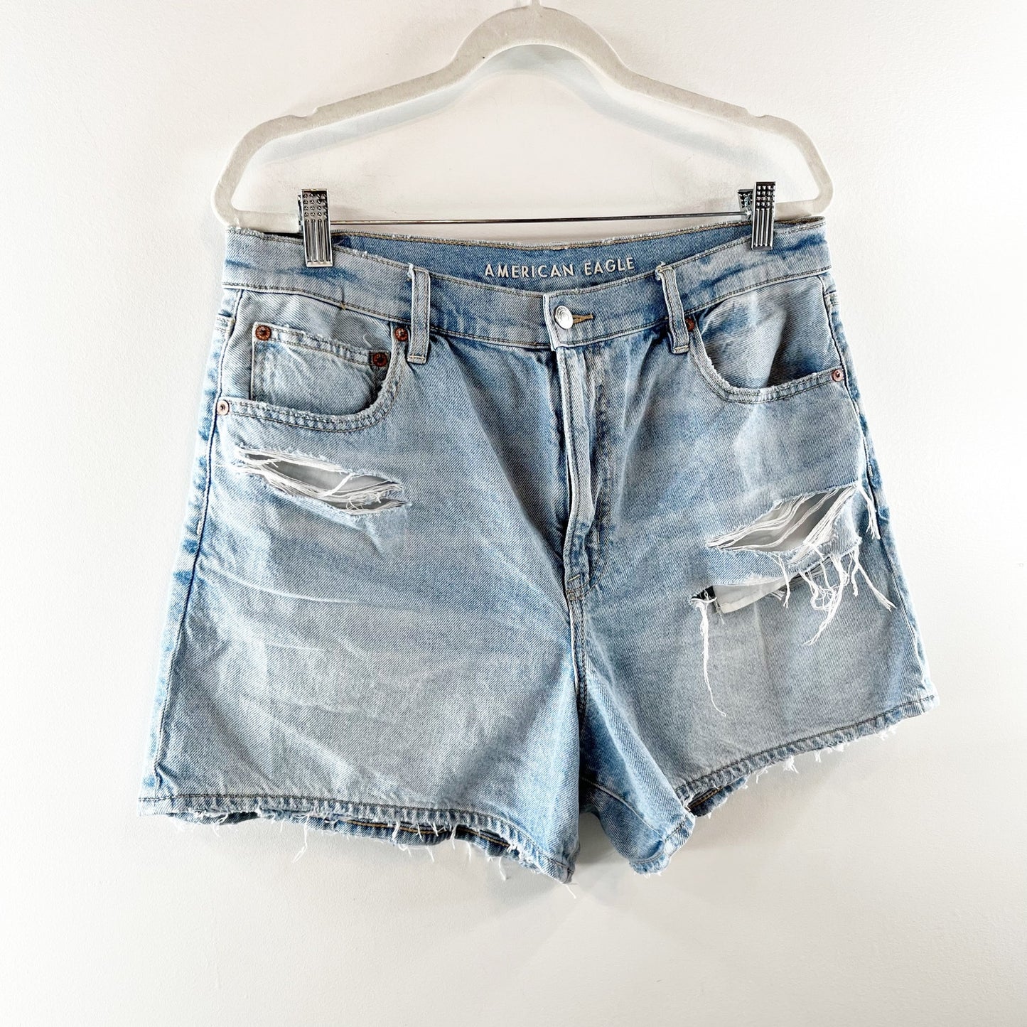 American Eagle The Highest Rise 90's Boyfriend Shorts Distressed Blue 14