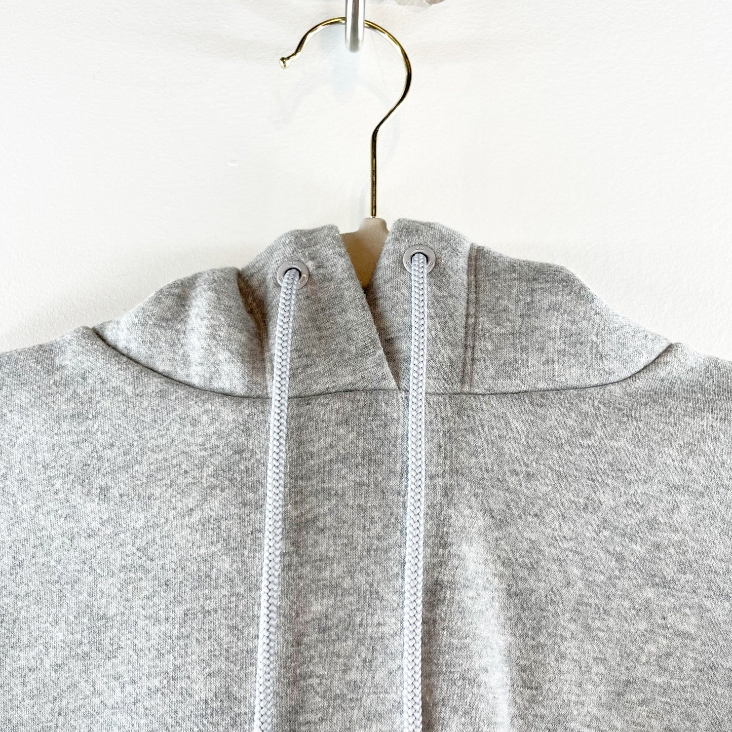 ALO Yoga Bae Dropped Shoulder Active Cropped Boxy Hoodie Heather Grey Small