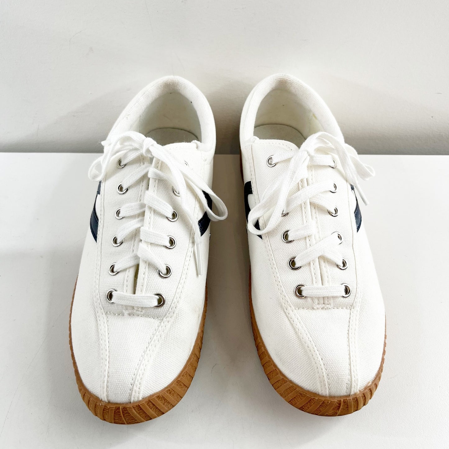 Tretorn Nylite Canvas Lace Up Low Top Sneakers White Navy Blue Gum 8