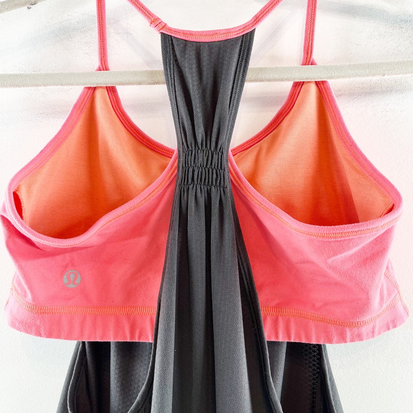 Lululemon 2 in 1 Bra No Limit Tank Top Coal Gray Flash Pink 6