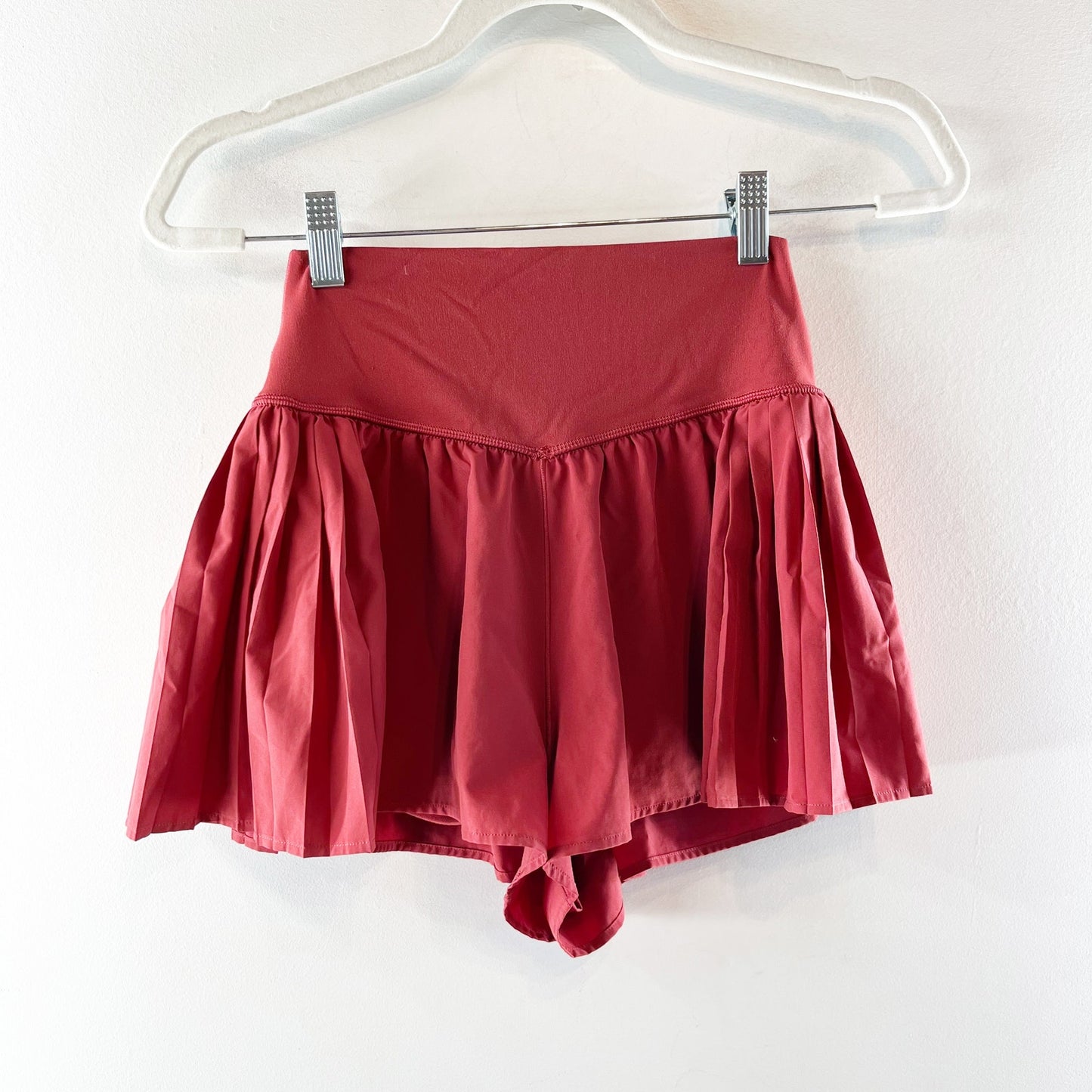 OFFLINE By Aerie Real Me High Waisted Pleated Flowy Short Summer Burgundy Small