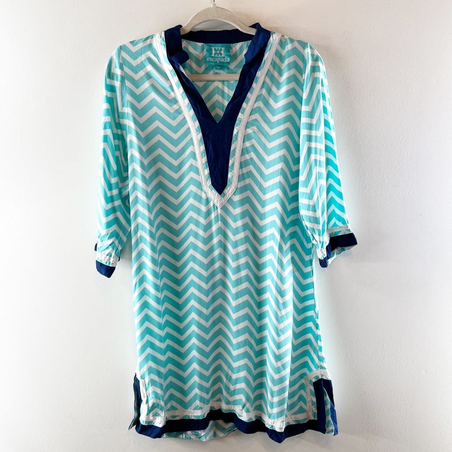 Escapada Chevron-Patterned 3/4 Sleeve V-Neck Tunic Dress Turquoise White Medium