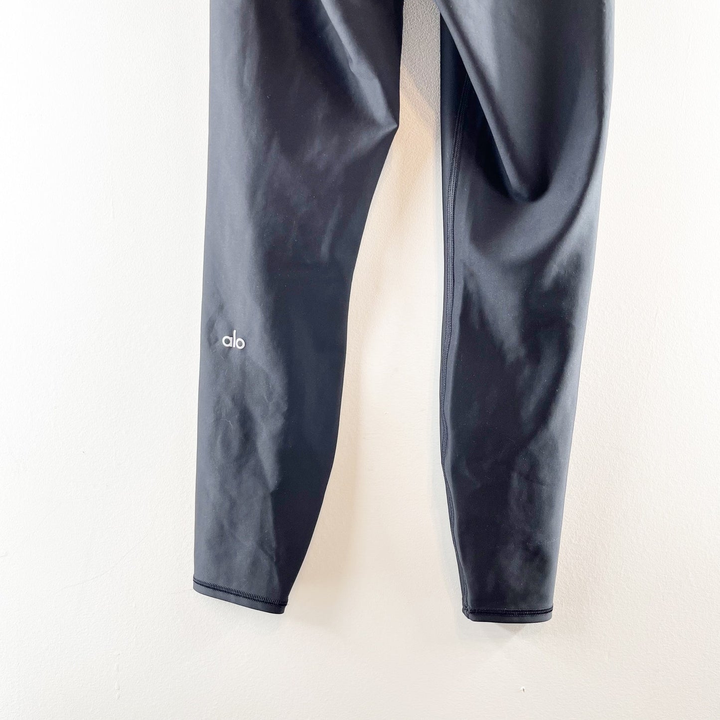 Alo Yoga Pull On High Waisted Airlift Workout 7/8 Leggings Pants Black Small