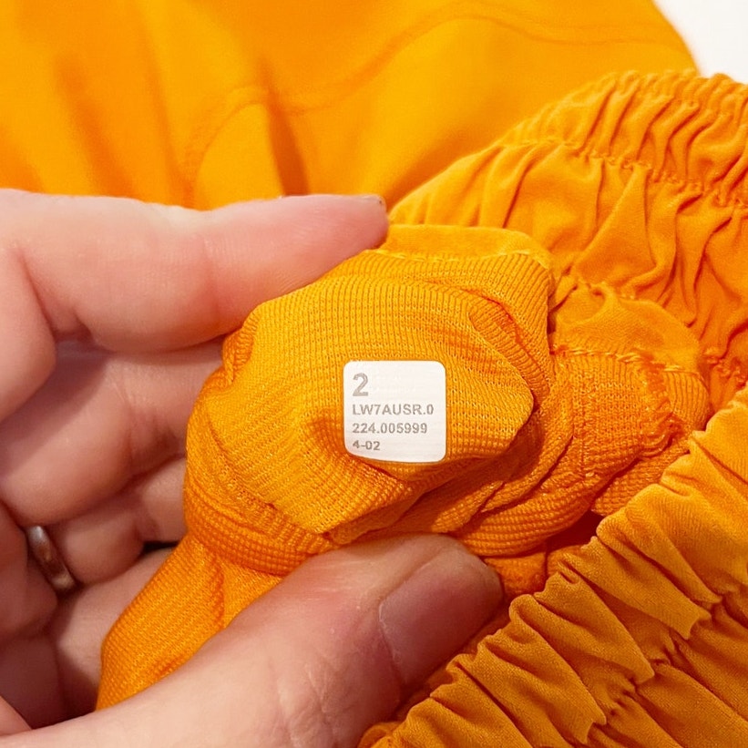 Lululemon Hotty Hot Low-Rise Lined Short 2.5" Lit Orange 2