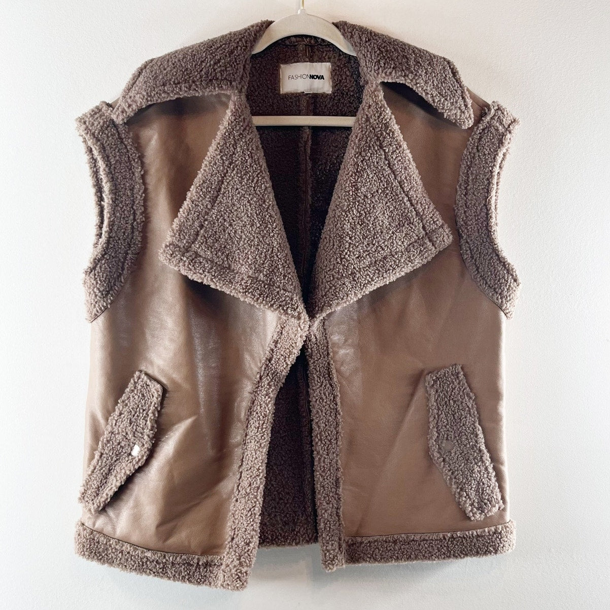 Fashion Nova Sleeveless Open Front Collared Sherpa Vest Jacket Brown Medium