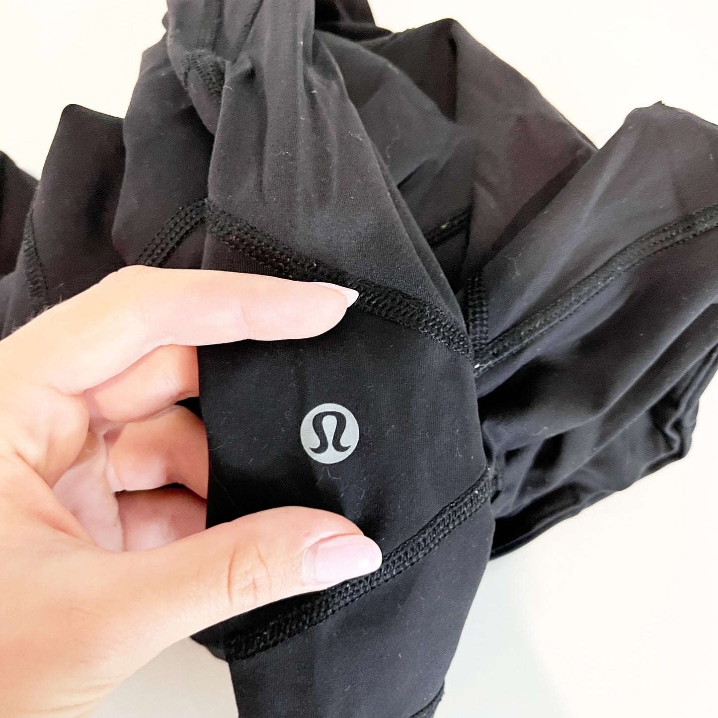 Lululemon Cropped Compression Side Pocket Leggings Black 4
