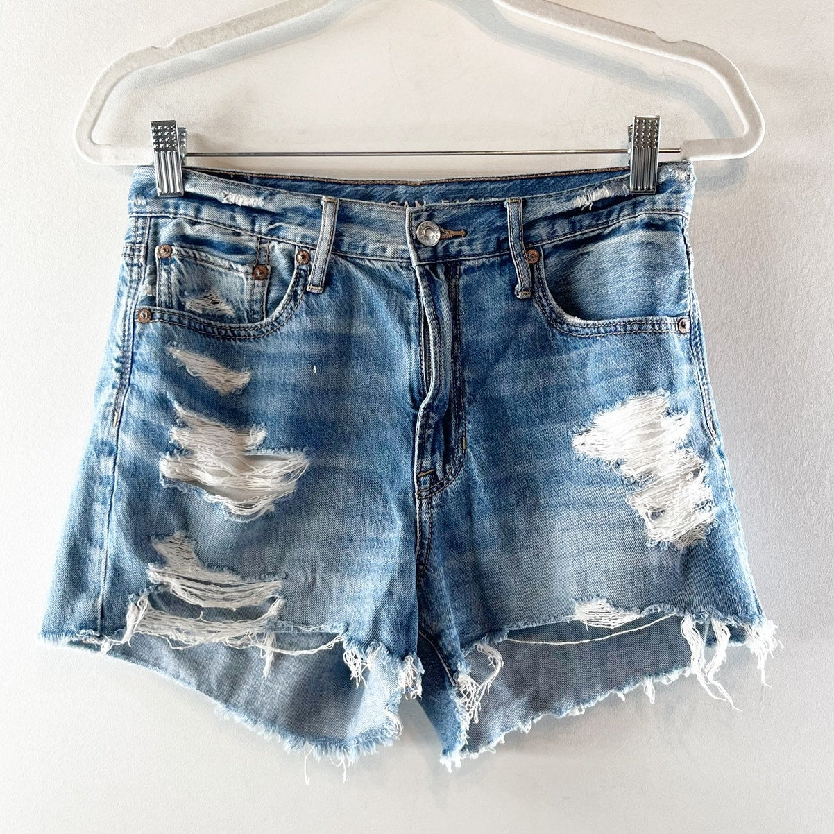 American Eagle Outfitters 90s Distressed Denim Boyfriend Shorts Blue 0