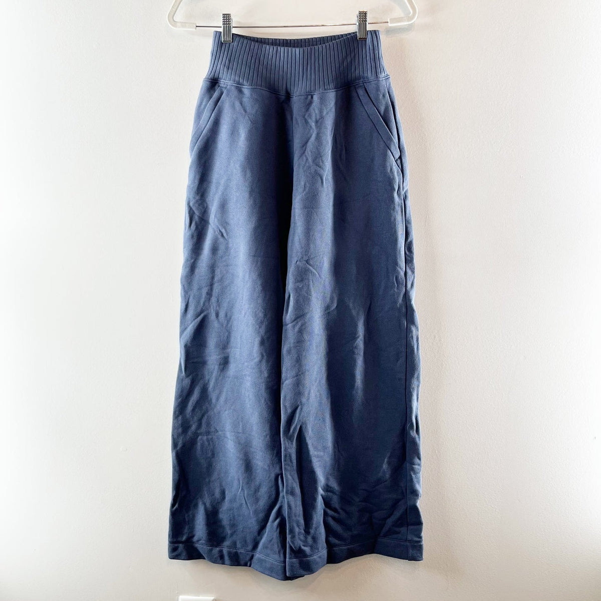 Alo Yoga Serenity Pull On High Waisted Wide Leg Sweatpants Bluestone Blue XS