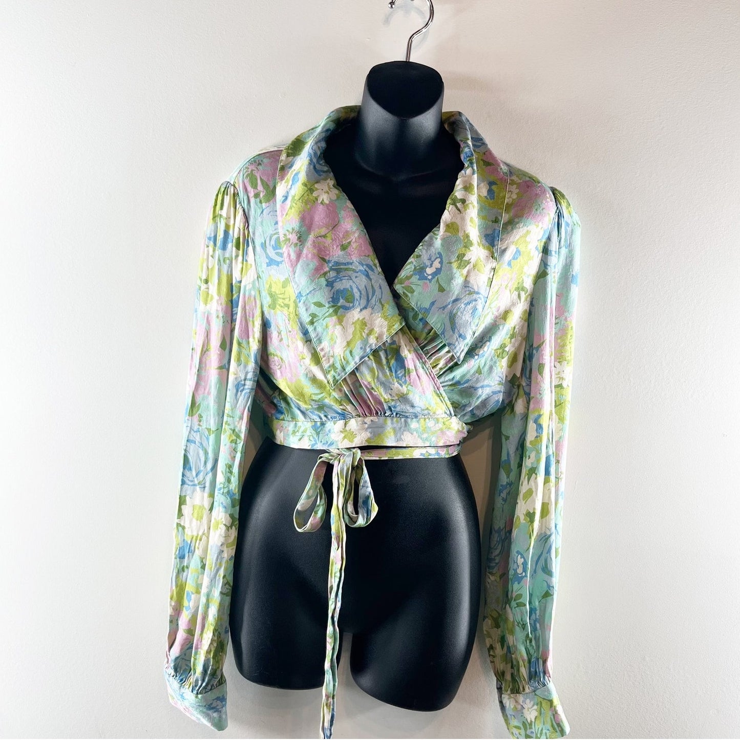 Ronny Kobo Demna Silk-Blend Floral Long Sleeve Crop Blouse Top Green Multi XL