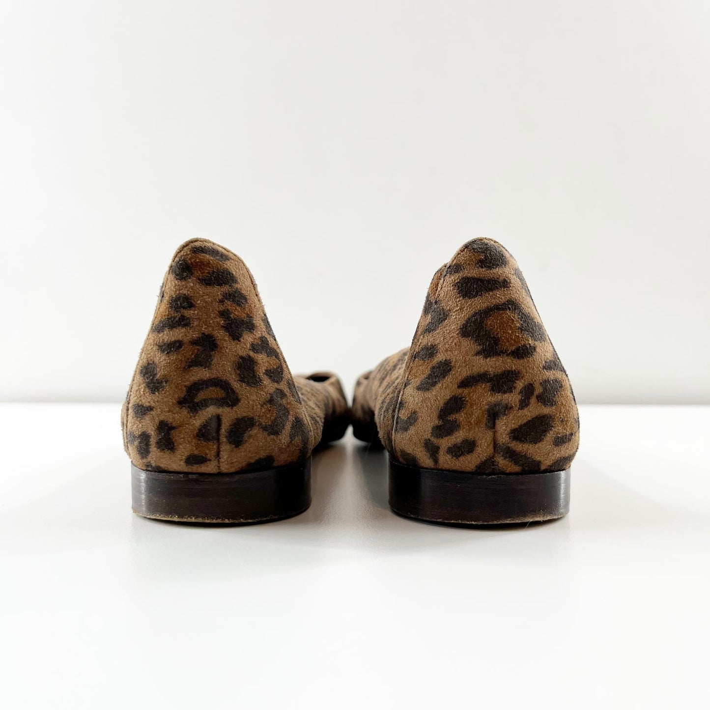 Manolo Blahnik Leopard Print Almond Snip Toe Leather Flats Shoes Brown 7.5