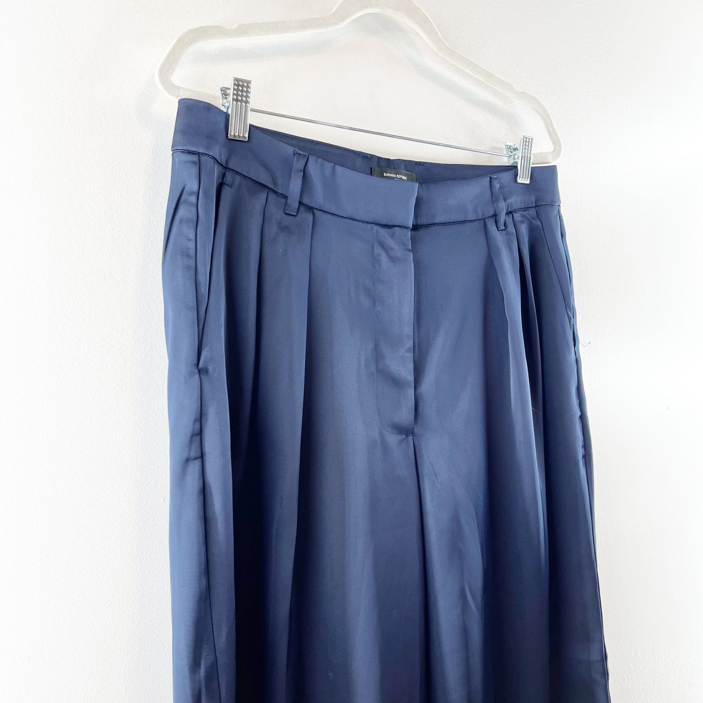 Banana Republic Silky Relaxed High Rise Pleated Wide Leg Trouser Pants Navy 12