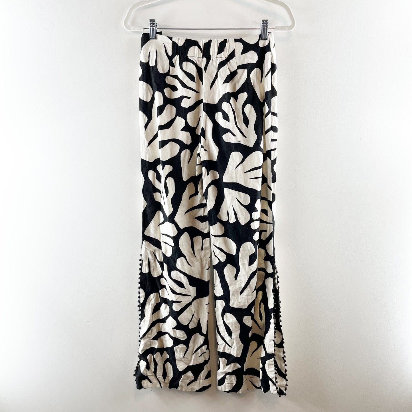 House of Harlow Floral Tropical Wide Leg Linen Blend Pants Black White 2