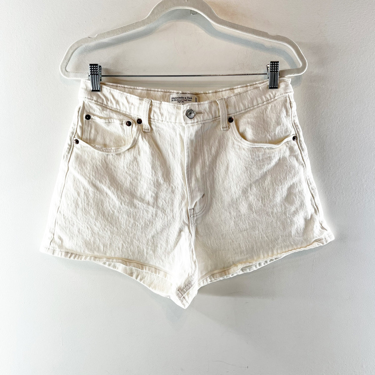 Abercrombie & Fitch The '90s Relaxed High Rise Cutoff Short Cream 30 / 10