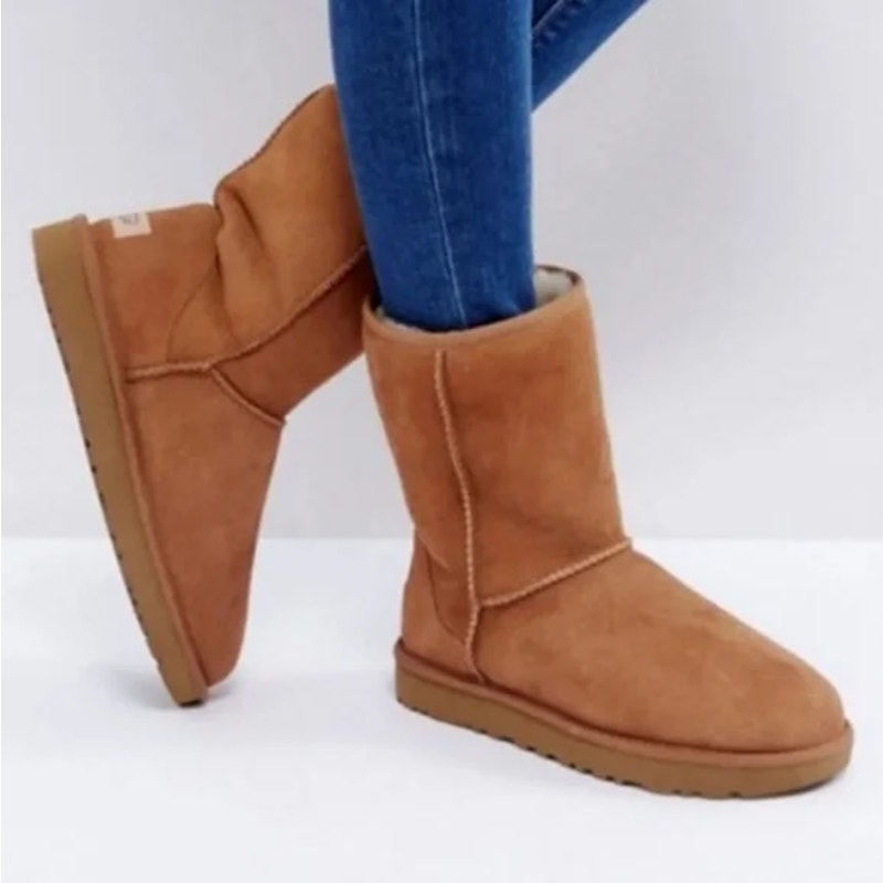 UGG Classic Short II Sheepskin Ankle Snow Boots Booties Chestnut Brown 7