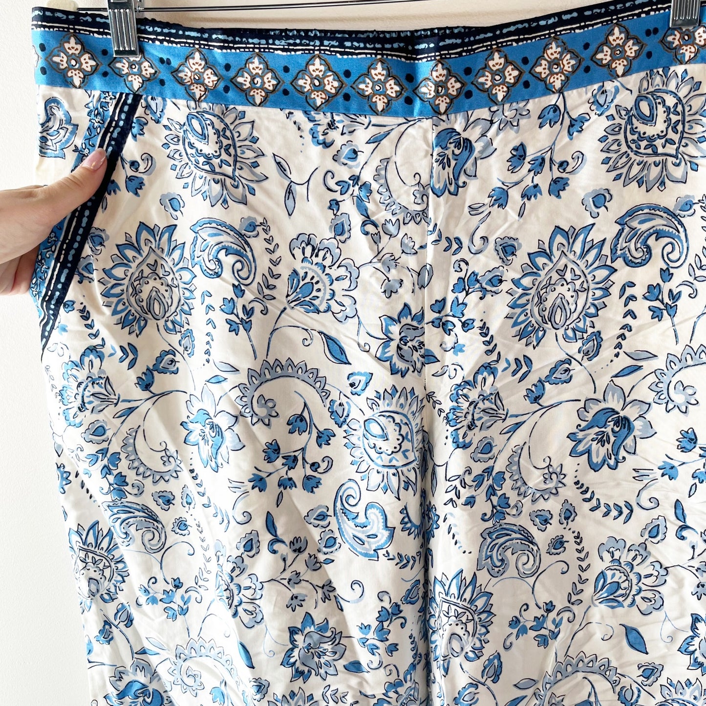 Loft Fluid Paisley Floral High Waisted Wide Leg Satin Pants White Blue XL