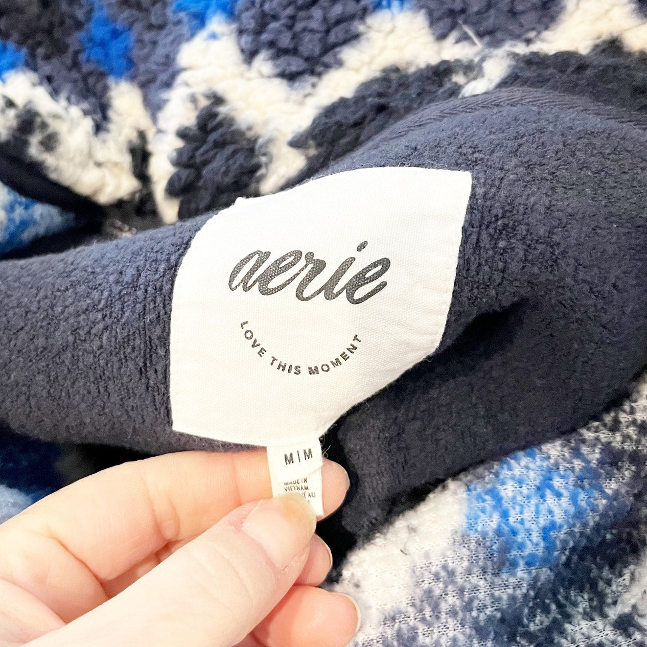 Aerie Hometown Holiday 1/4 Zip Fleece Pullover Jacket Sweatshirt Blue Medium