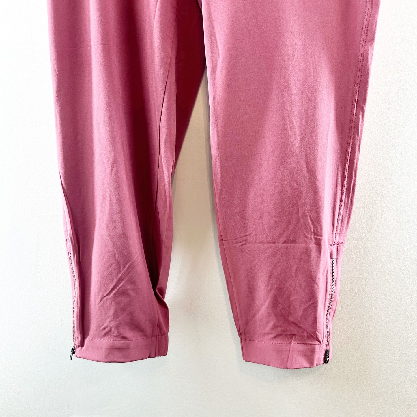 Athleta Brooklyn Heights High Rise Jogger Pants Berry Rose Red Pink 10