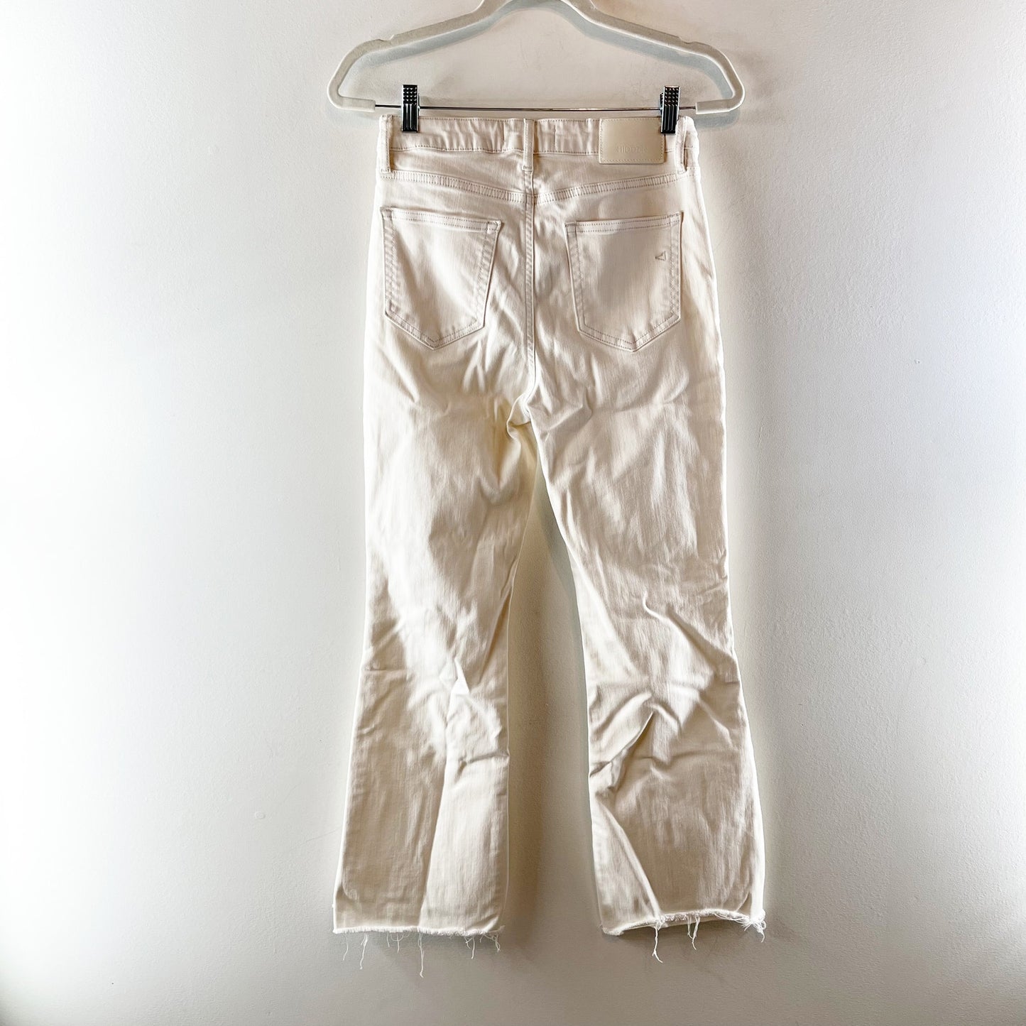 Hidden Happi High Waisted Frayed Step Hem Cropped Flare Jeans White 27