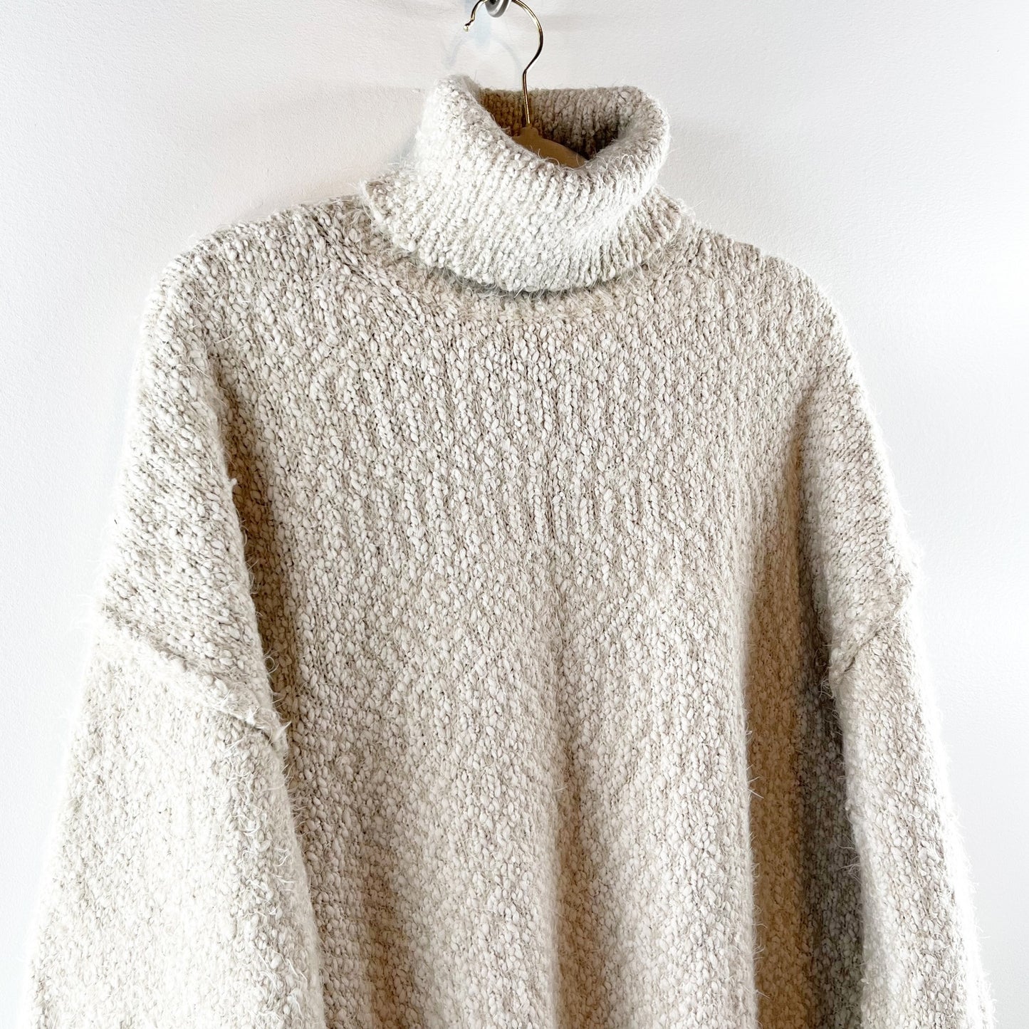 Topshop Dropped Shoulder Knit Fluffy Turtleneck Pullover Sweater Oat Small