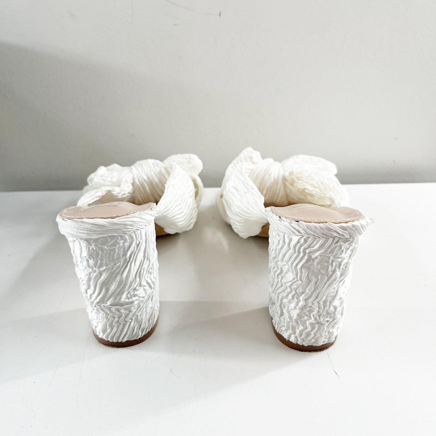 Lulus Dorothea Knotted Bow Peep Toe Block Heel Sandals Shoes Ivory White 8