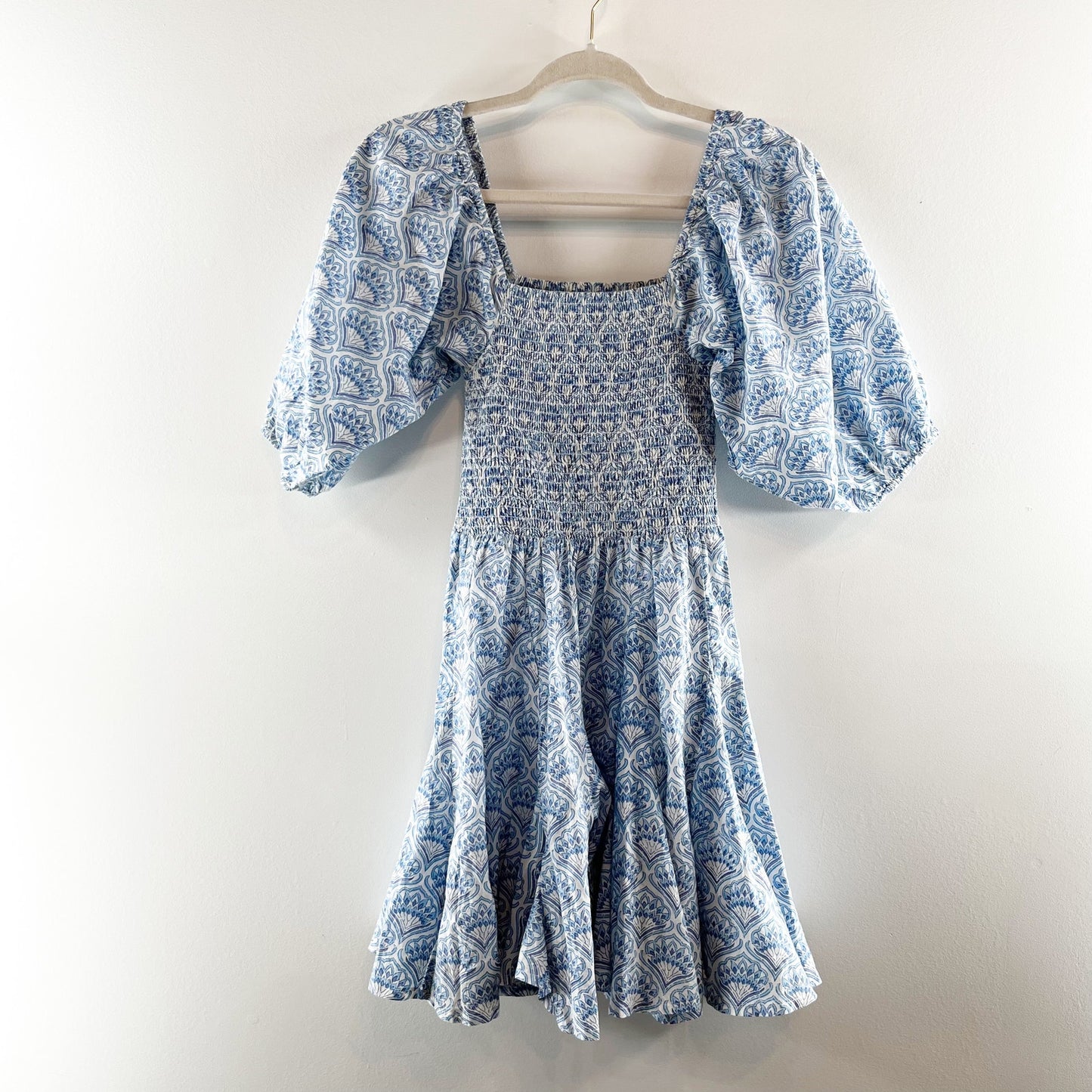 Erica Wilson Fan Fan Smocked Bodice Short Sleeve Mini Dress Shell Blue Small