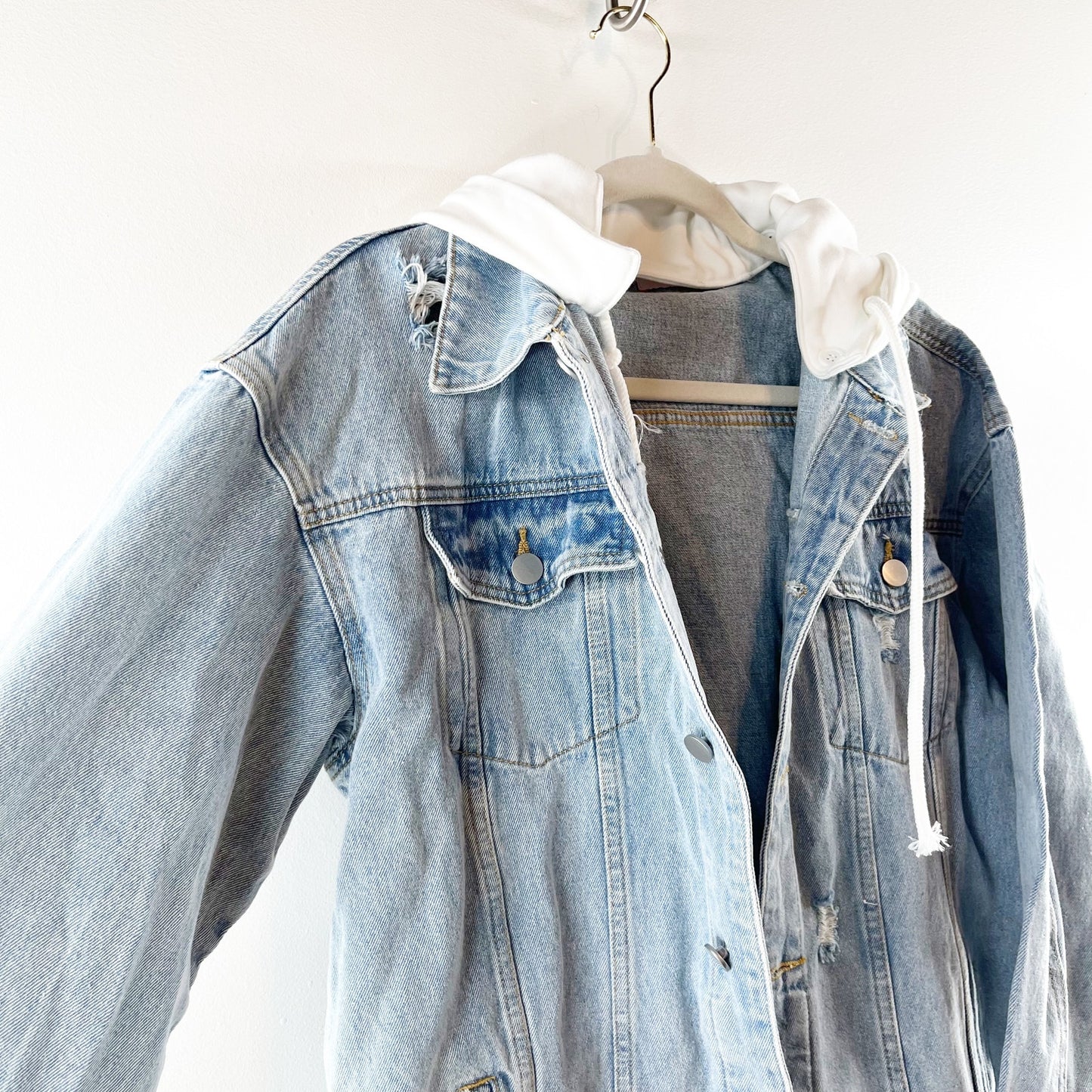 Pink Lily Oversized Denim Jean Trucker Jacket with Removable Hood Blue Small