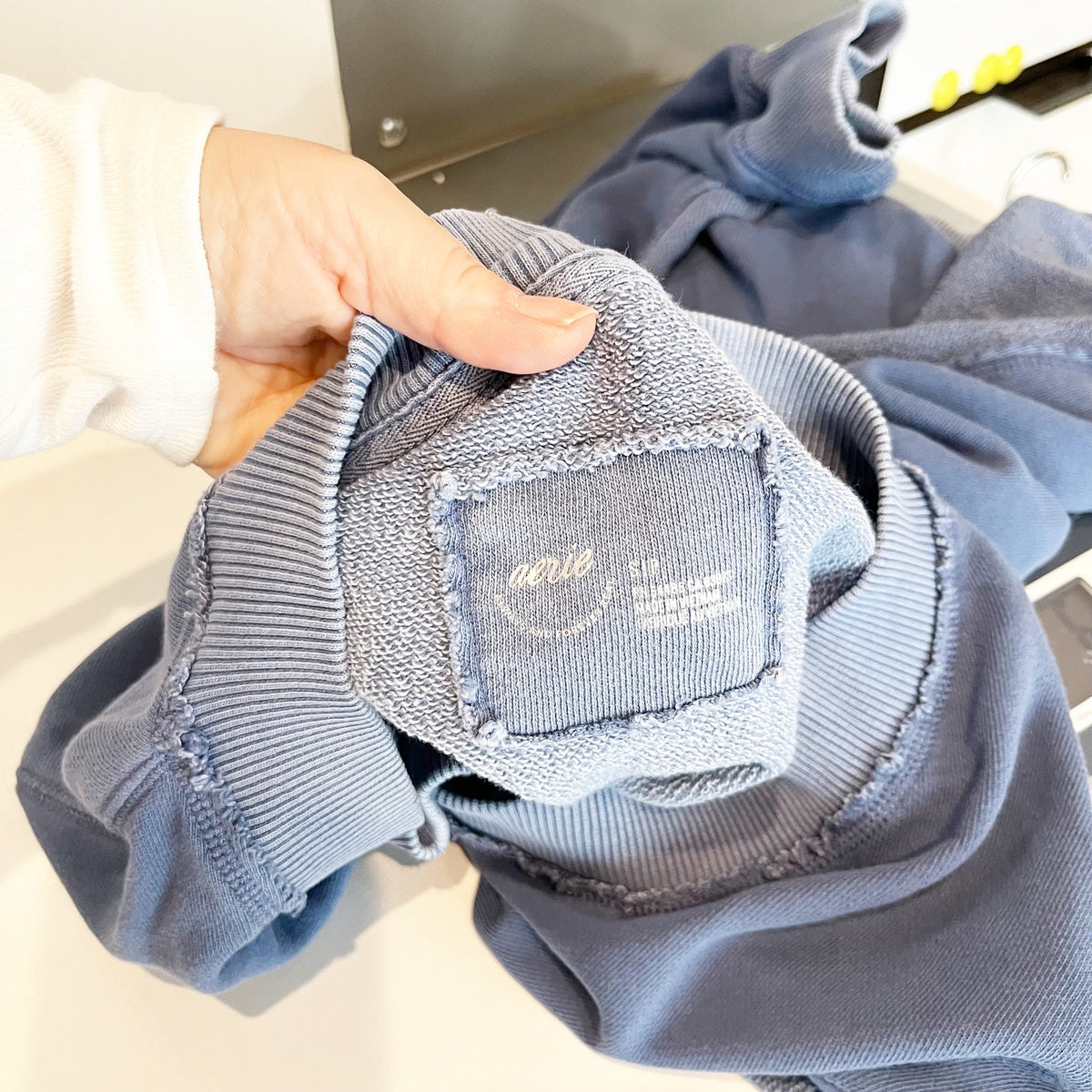 Aerie Vacay Every Day Long Sleeve V-Neck Sweatshirt Faded Blue Wash Small