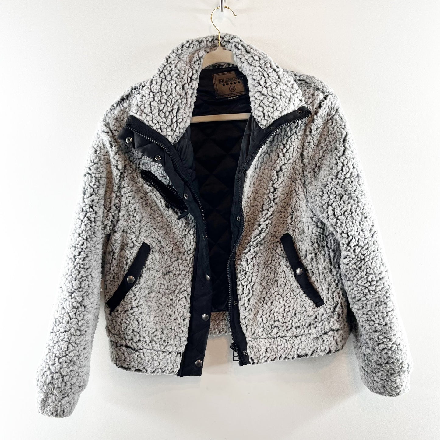 Blank NYC Long Sleeve Full Zip Sherpa Fleece Cropped Jacket Gray Medium