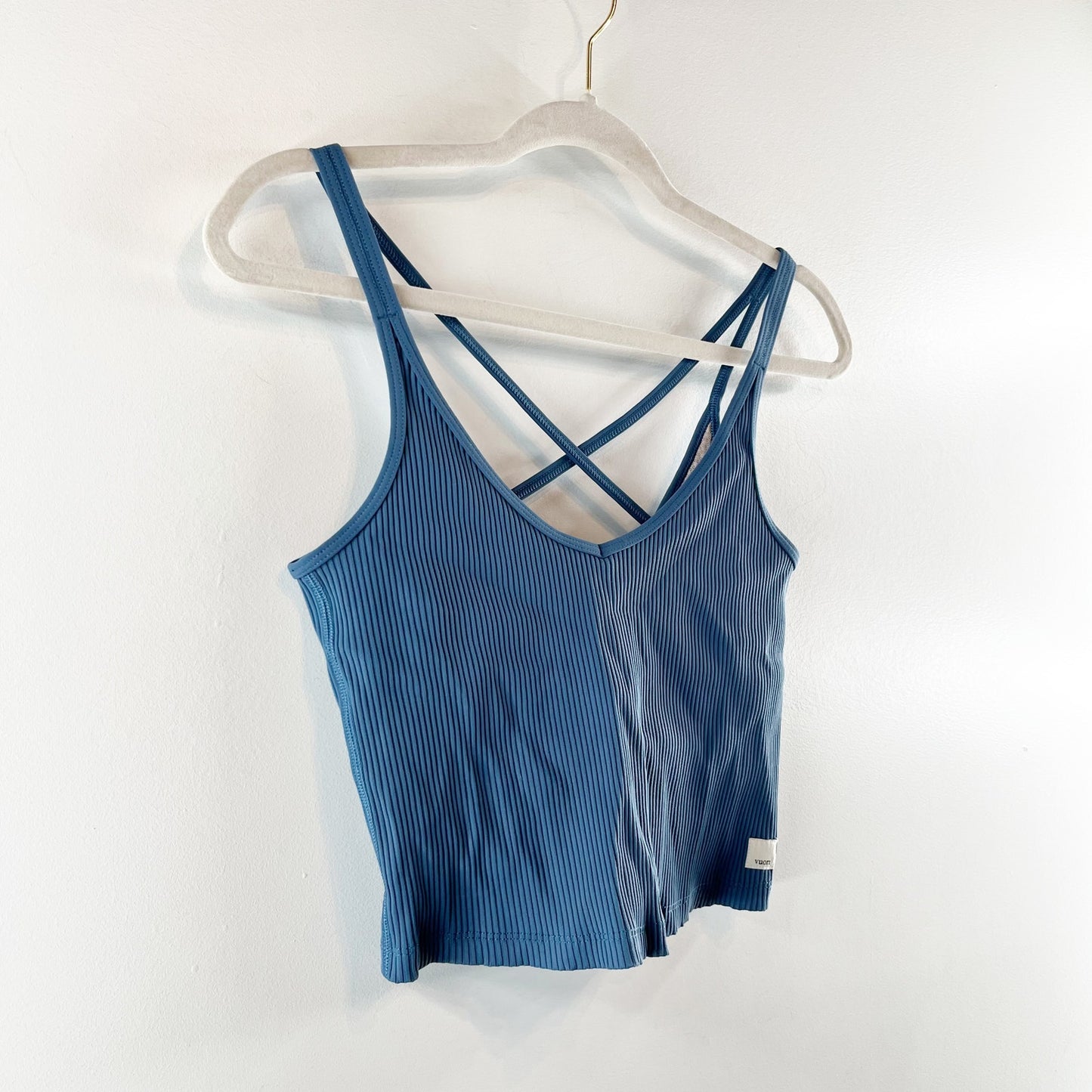 Vuori Rib Cropped Tank Top Built in Shelf Bra Strappy Back Pool Blue Small