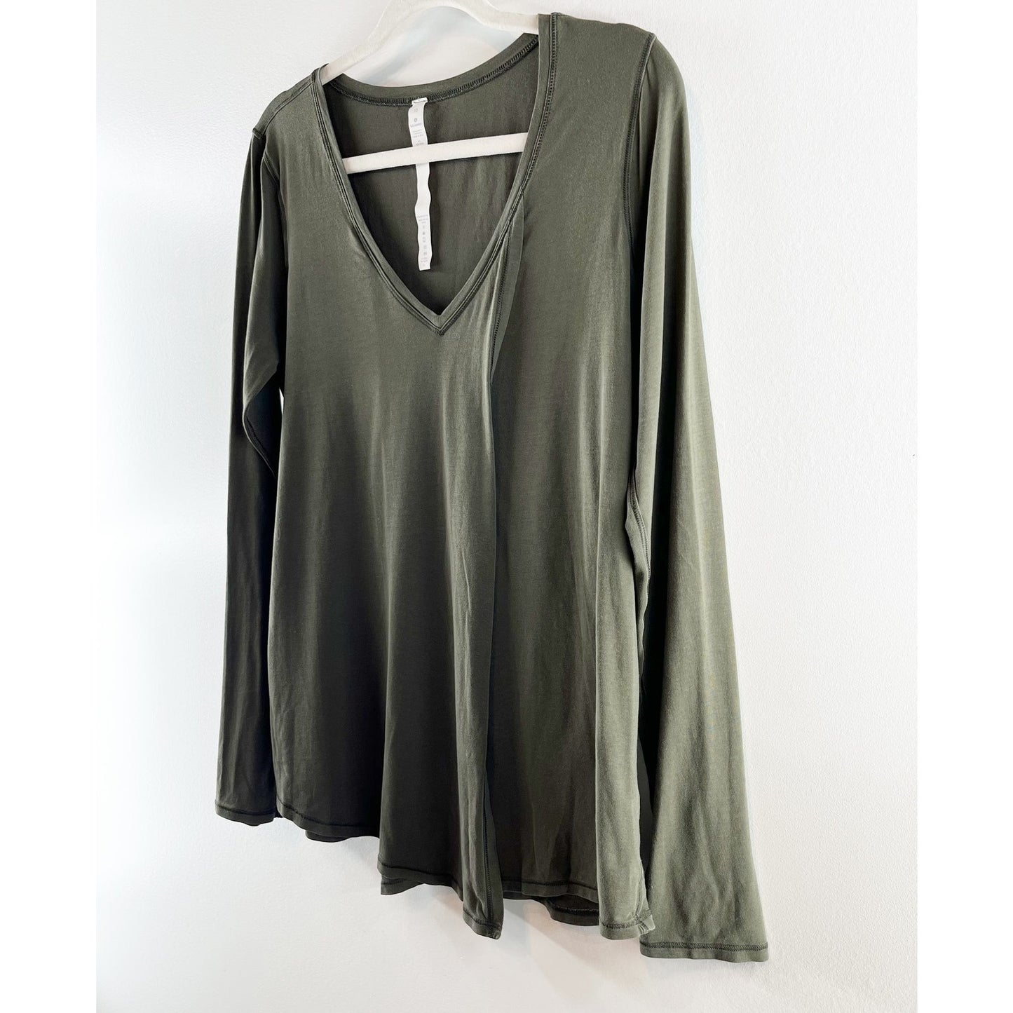 Lululemon V Neck Long Sleeve Faux Wrap Front T-Shirt Green 10