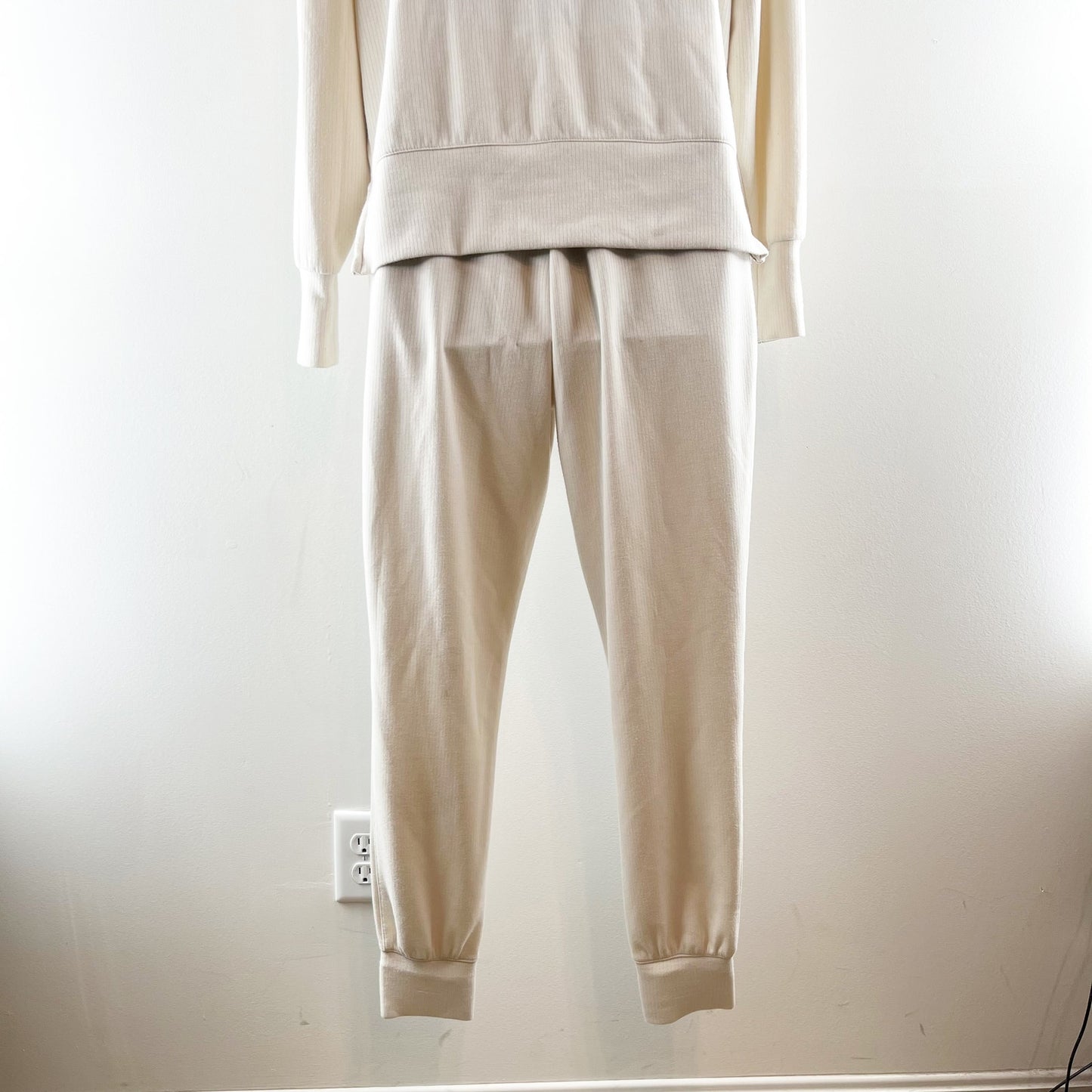 Danskin Ribbed Pullover Crewneck and Jogger Lounge Set Cream XS