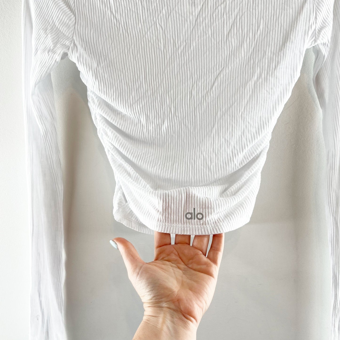 Alo Gather Long Sleeve Ribbed Ruched Top White Small