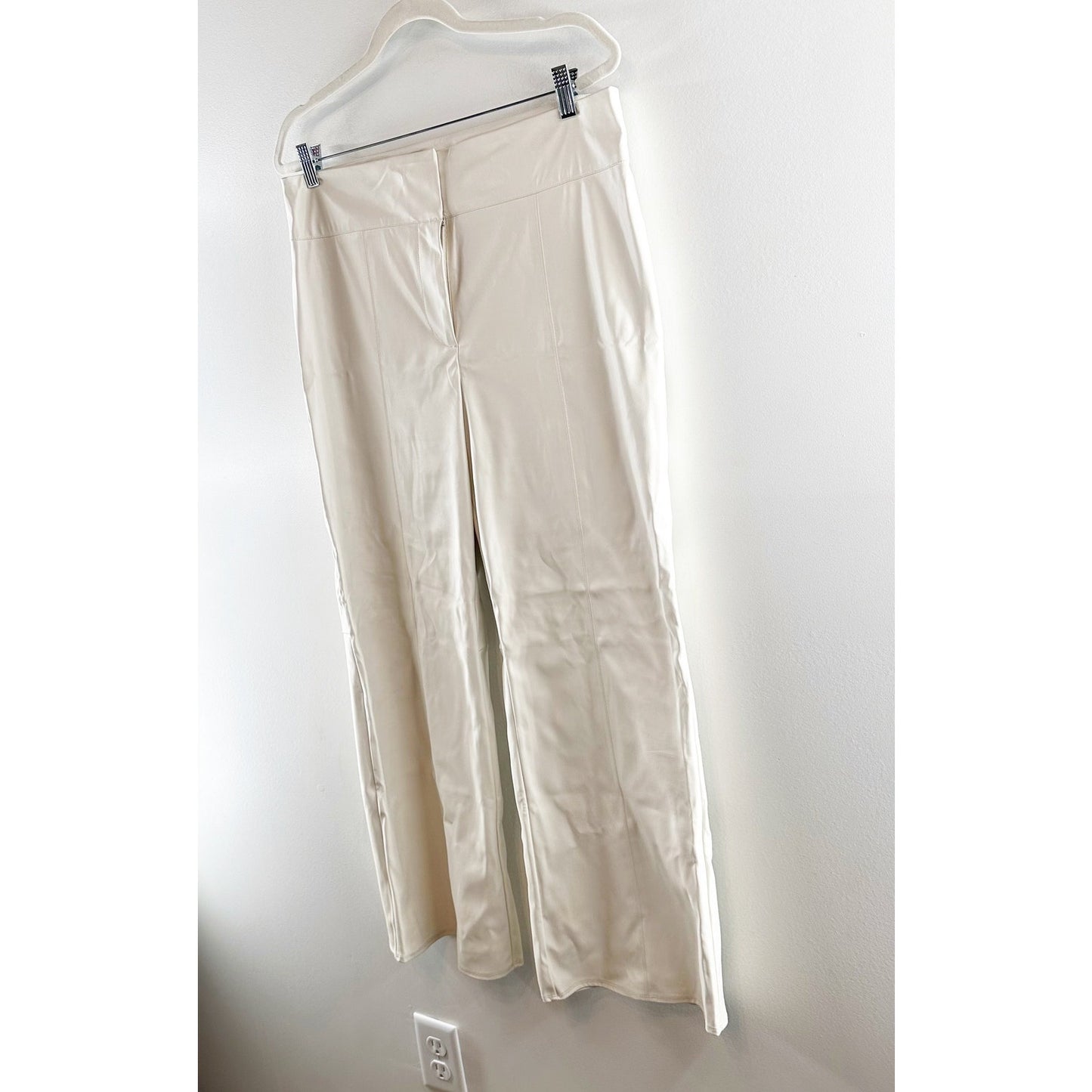 Vince Camuto High Rise Cropped Straight Leg Faux Leather Pants Cream Large