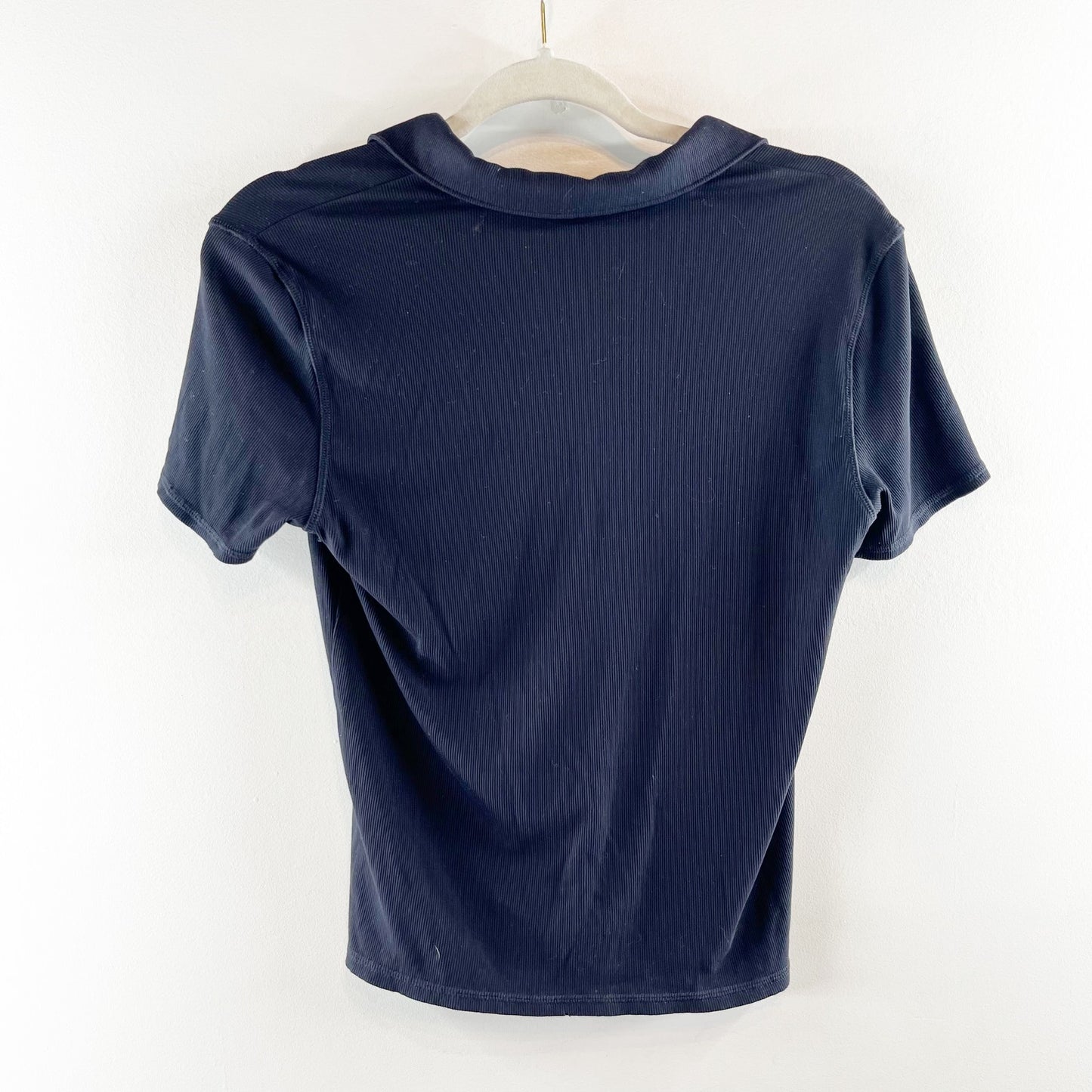 Vuori Pose Short Sleeve Collared Ribbed Knit Fitted Polo Shirt Black Large