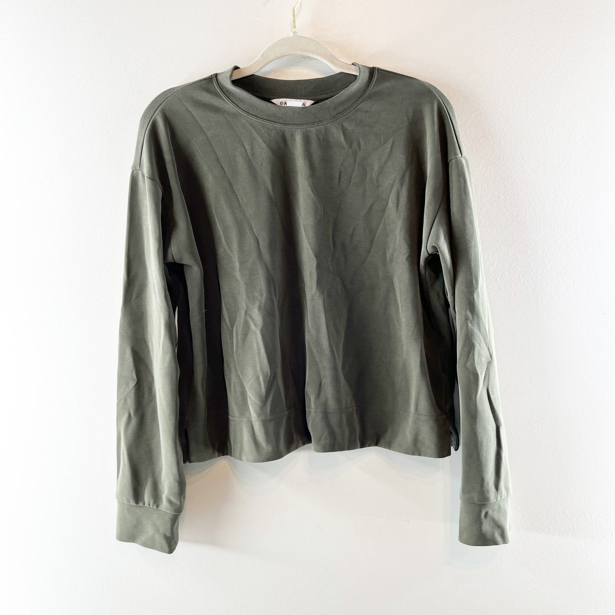 Athleta Seasoft Green Crewneck Sweatshirt Medium