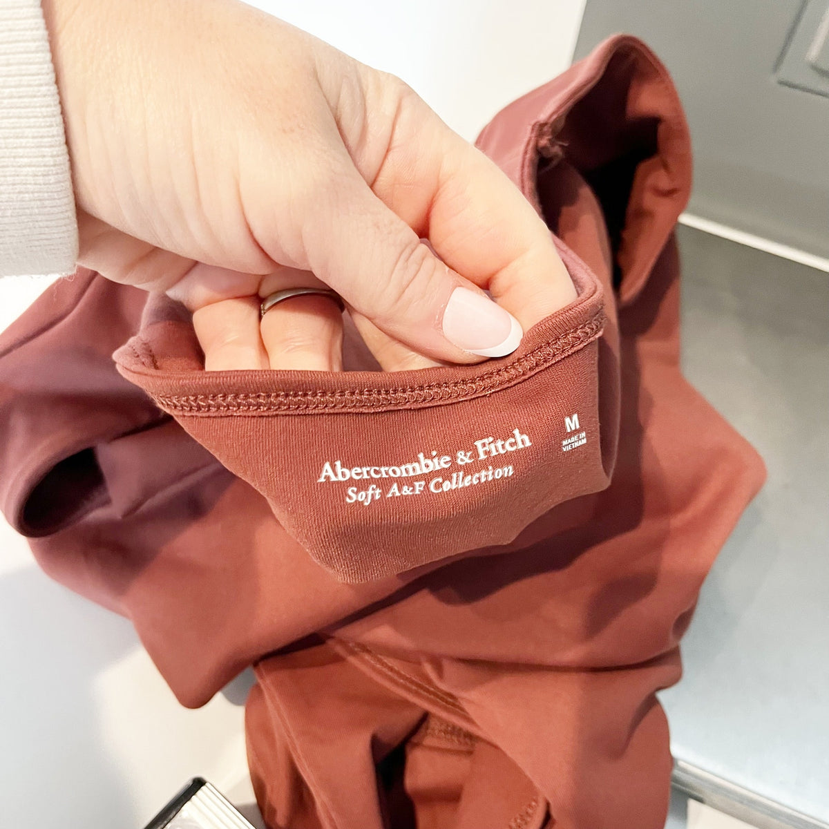 Abercrombie Soft Matte Seamless Sweetheart Long Sleeve Bodysuit Brick Maroon Red