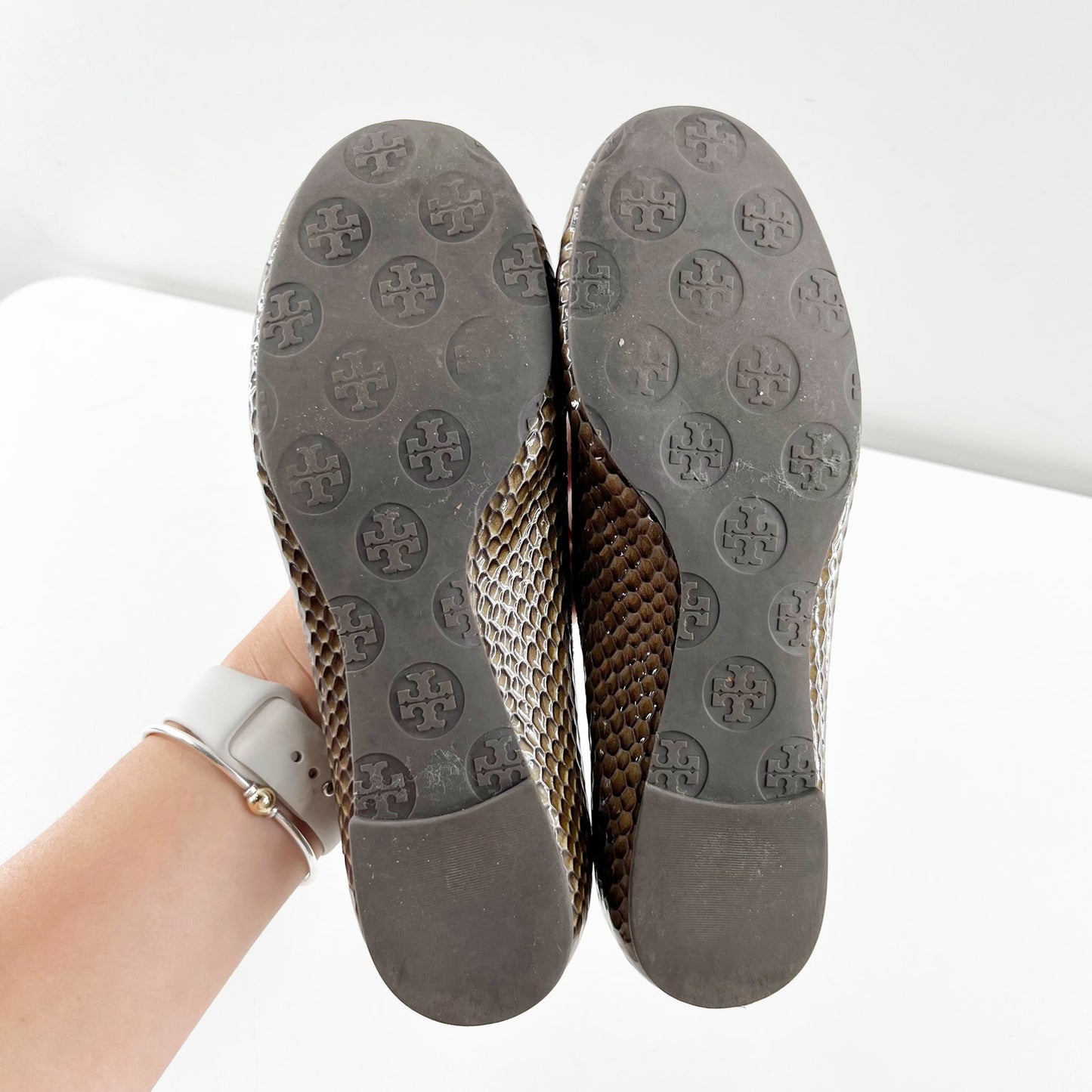 Tory Burch Reva Round Toe Snake Print Ballet Flats Leather Brown 6