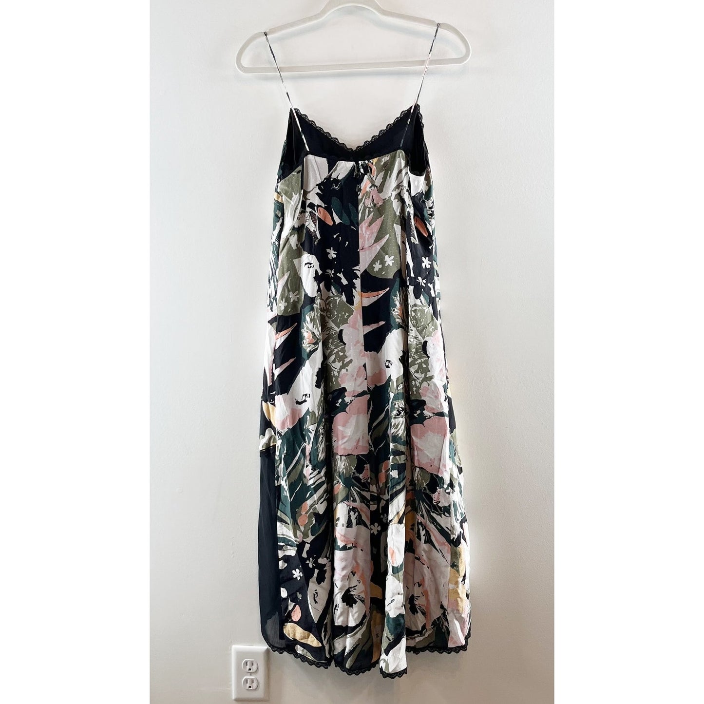 Club Monaco Kittrick Floral Sleeveless V-Neck Silk Midi Slip Dress Black Pink 0