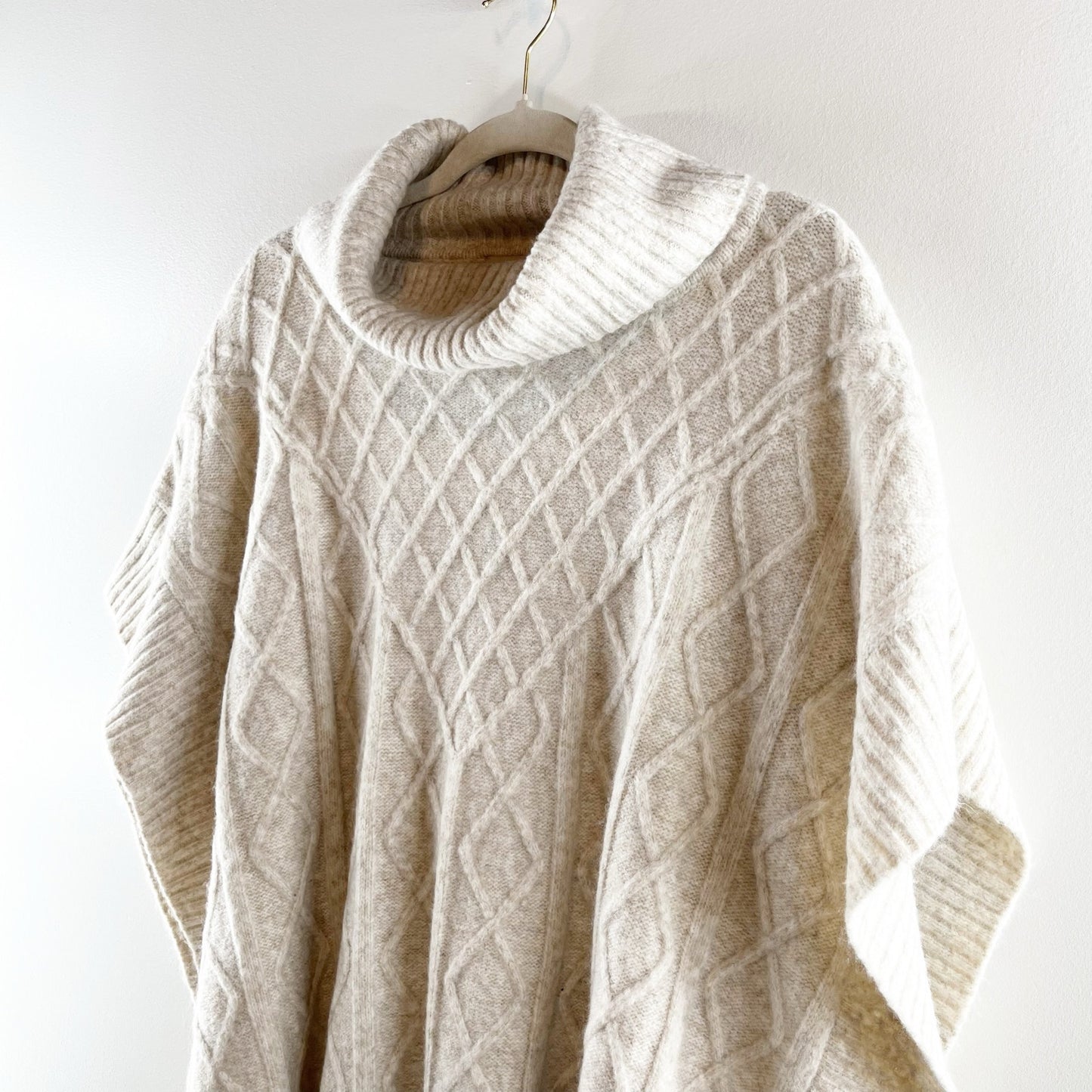 LOFT Cable Knit Short Sleeve Turtleneck Poncho Sweater Beige Cream XS / S