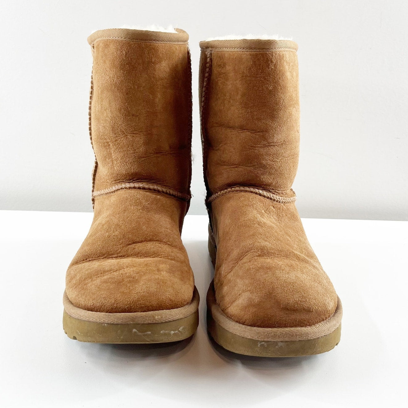 UGG Classic Short II Sheepskin Ankle Snow Boots Booties Chestnut Brown 7