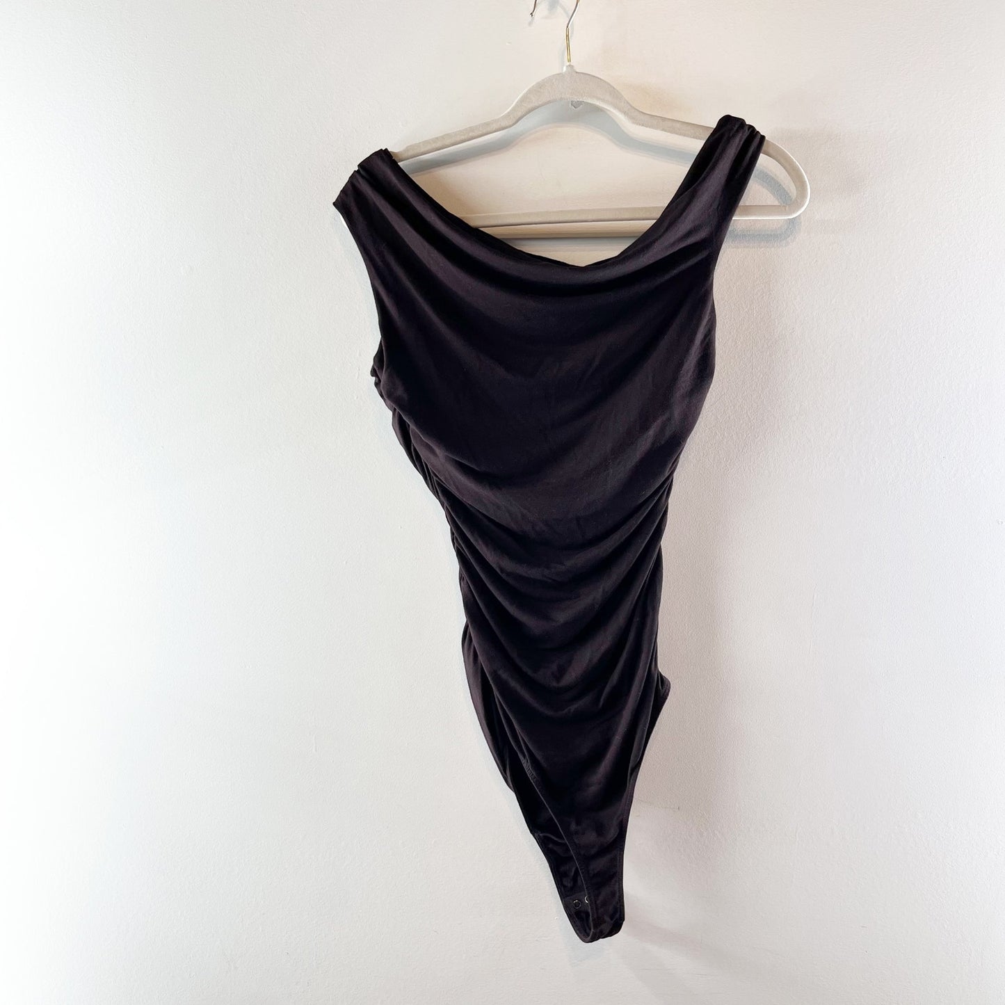 AGOLDE Hilma Stretch Twist Off Shoulder Ruched Bodysuit Black Small
