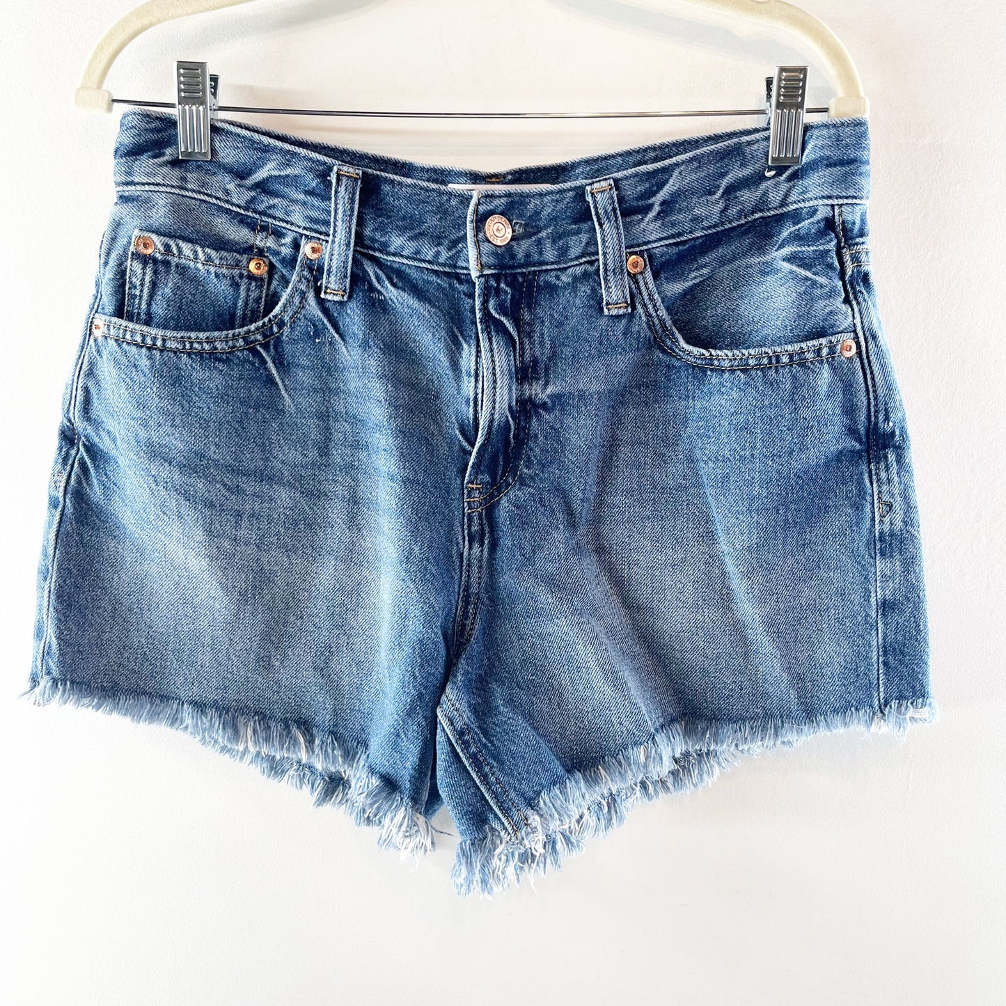 GAP 4" Mid Rise UltraSoft Relaxed Cutoff Jean Shorts Medium Indigo Blue 27 / 4