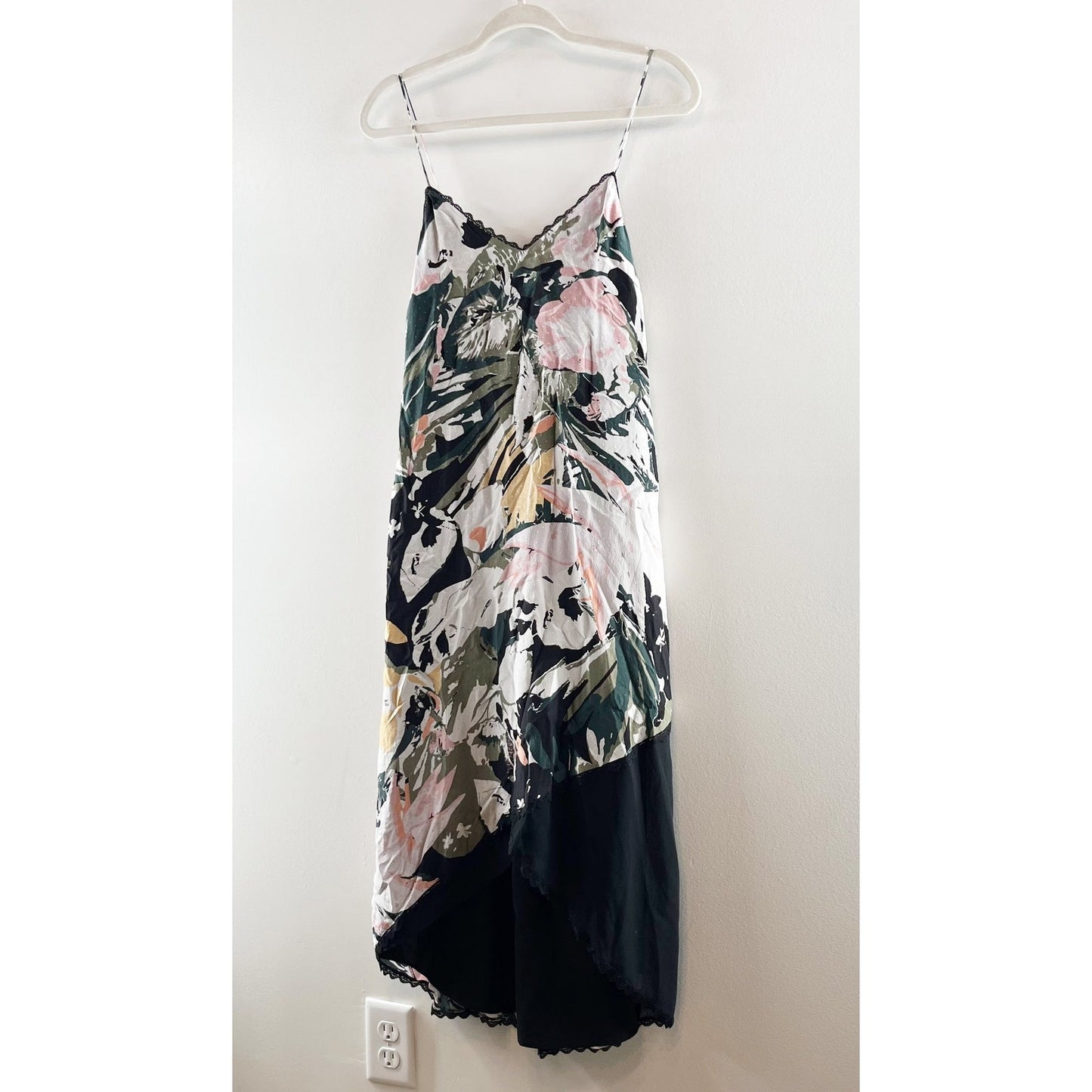 Club Monaco Kittrick Floral Sleeveless V-Neck Silk Midi Slip Dress Black Pink 0