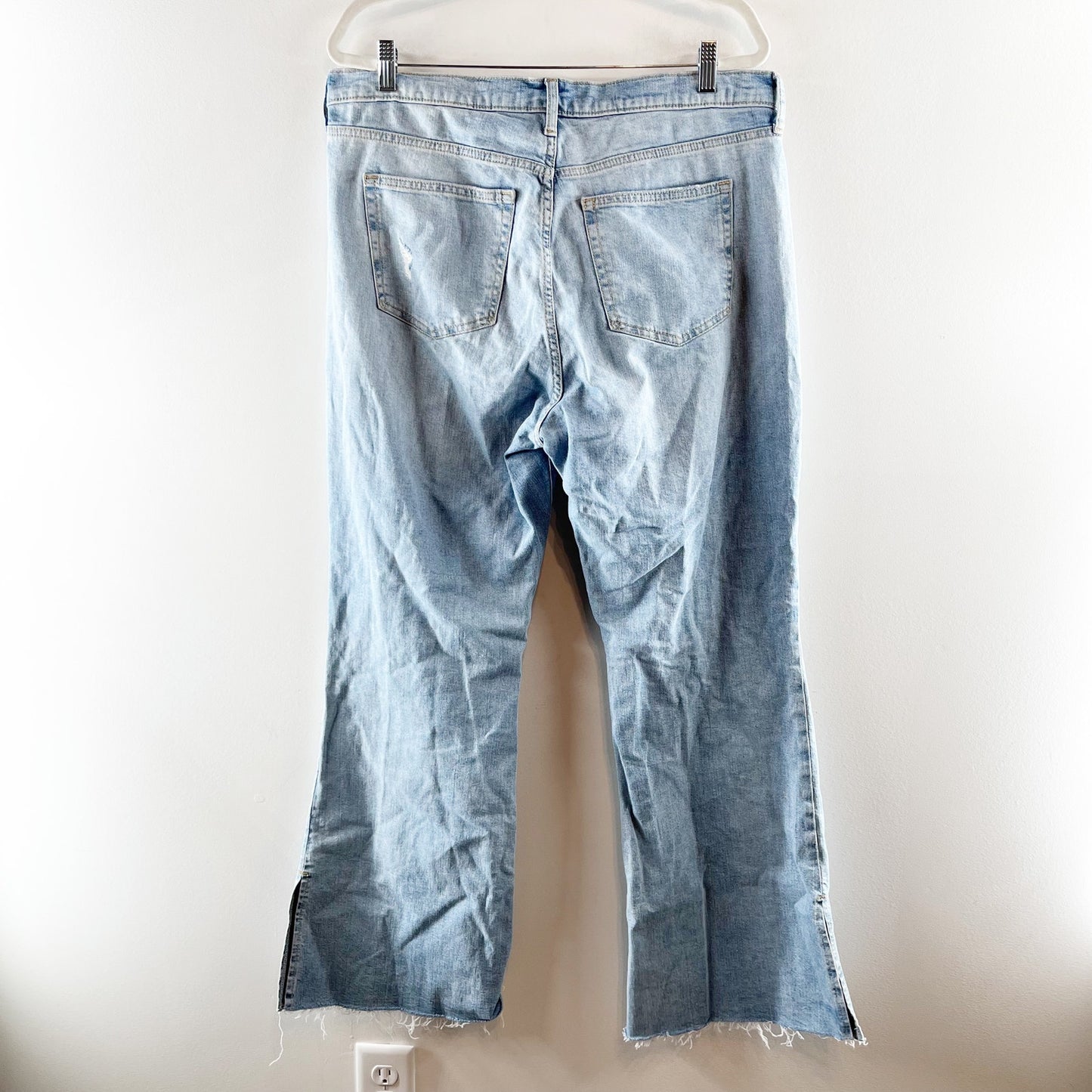 GAP '70s High Rise Distressed Split Hem Flare Jeans Light Wash Blue 33 / 16